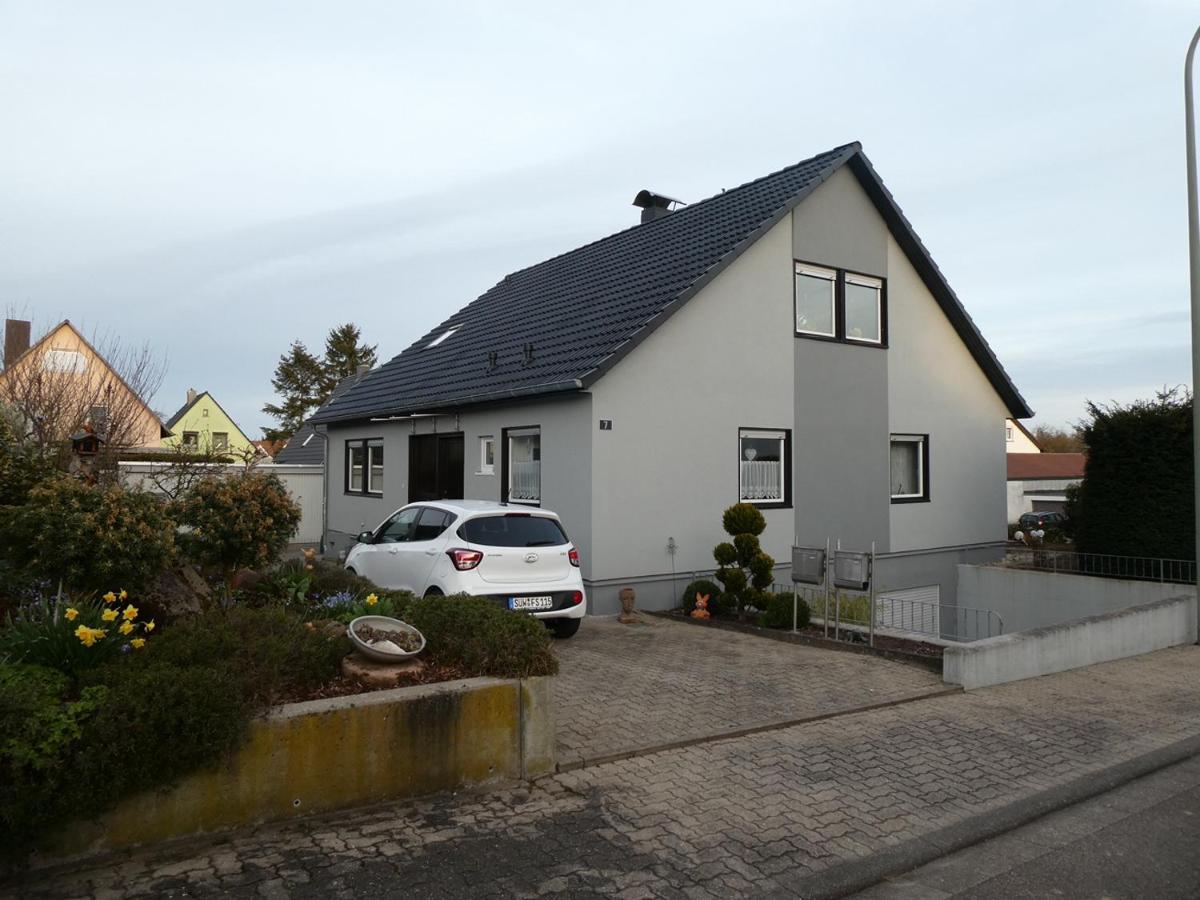 Fewo An Der Olmuhle Apartamento Heuchelheim-Klingen Exterior foto