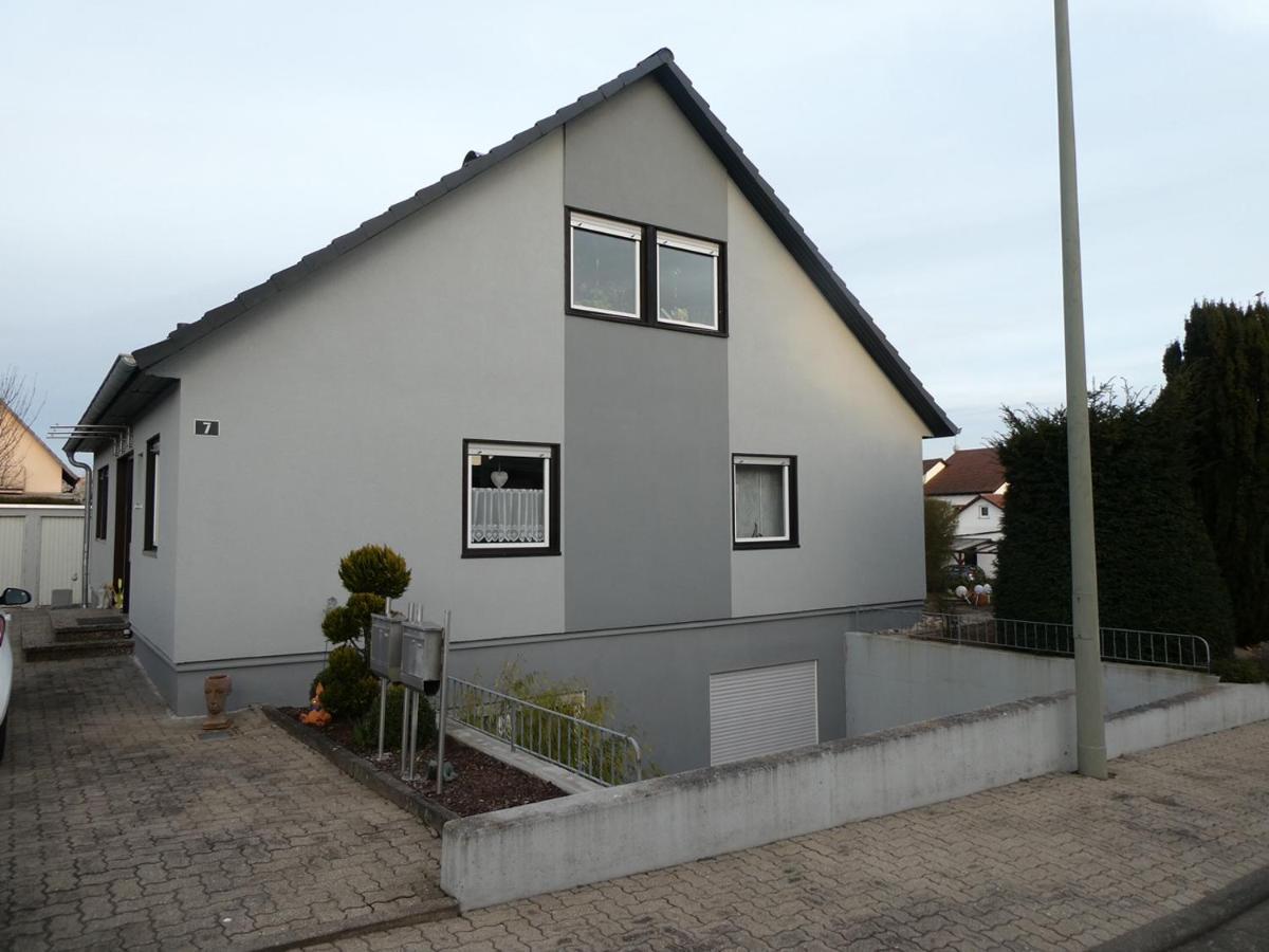 Fewo An Der Olmuhle Apartamento Heuchelheim-Klingen Exterior foto